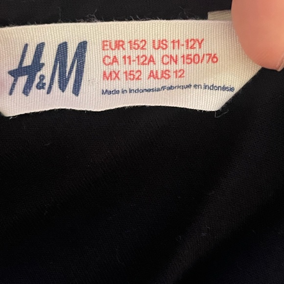 🏷️H&M Girl’s Layered Ruffled Black Blouse - Picture 3 of 3